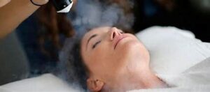 In some cases, a dermatologist may use cryotherapy, which involves freezing the freckles.