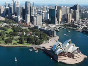 The city captivates with its exquisite beauty that seamlessly blends iconic landmarks, vibrant city life, and breath-taking coastal scenery. It is recommended to visit weekend getaway destinations in Sydney Australia.