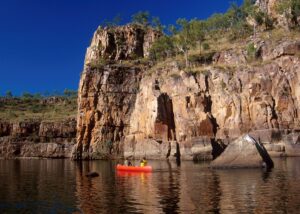 This park is famous for its stunning Katherine Gorge, a series of 13 deep sandstone gorges carved by the Katherine River.