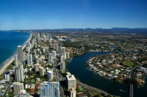The Gold Coast is a vibrant coastal city in Queensland, known for its golden beaches, world-class surfing spots, and lively entertainment options. This area is also one of the best places for weekend getaway destinations in Australia.