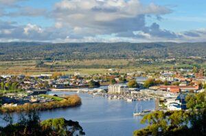 Nestled in the Tamar Valley, Launceston is a charming city known for its Victorian architecture, vibrant arts scene, and gourmet food and wine. It's a perfect place for weekend getaway destinations in Australia. 