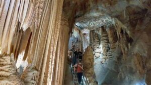 Orient Cave is renowned for its ornate decorations and intricate formations, such as the Crystal Cities and the Diamond Cave.