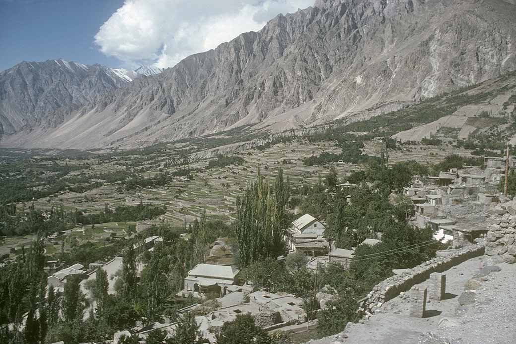 Top 10 Historical Sites for Tourists in Pakistan.