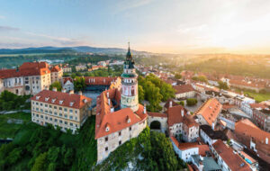 A UNESCO World Heritage Site, this castle boasts Baroque and Renaissance architecture, surrounded by charming medieval streets. It is one of the historical sites in Czech Republic for tourists.