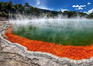 Known for its geothermal activity, Rotorua is home to geysers, hot springs, and mud pools, as well as Maori cultural experiences.