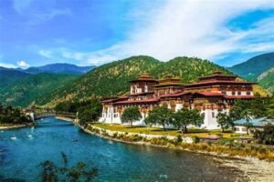 The oldest dzong in Bhutan, built in 1629 by Shabdrung Ngawang Namgyal, it currently houses the Institute for Language and Cultural Studies and is known for its historical significance and exquisite murals.