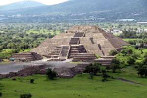 Located near Mexico City, Teotihuacan is home to the Pyramid of the Sun and the Pyramid of the Moon, two of the largest pyramids in Mesoamerica.