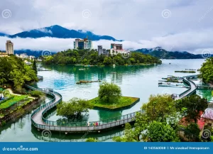 This picturesque lake is the largest in Taiwan and is known for its stunning scenery, surrounded by mountains. Visitors can enjoy boat rides, cycling around the lake, and visiting the nearby temples, such as the Wenwu Temple, which offers beautiful views of the lake.