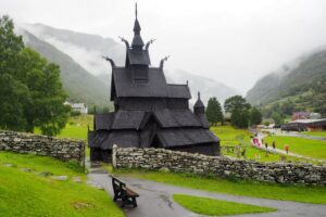 Located in Lærdal, Borgund Stave Church is one of the best-preserved stave churches in Norway, built around 1180. Its unique wooden architecture and dragonhead carvings make it a must-visit site for those interested in medieval Norwegian craftsmanship.