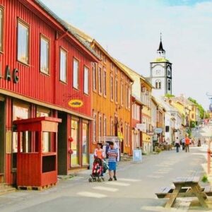 Røros is a well-preserved mining town and a UNESCO World Heritage Site, known for its 17th-century wooden buildings and its historical role in copper mining. Visitors can explore the town's charming streets, traditional houses, and the Røros Museum.