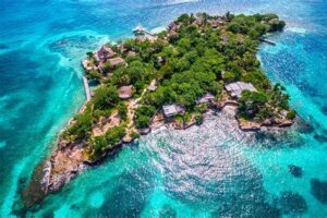 A beautiful archipelago near Cartagena, Isla del Rosario is known for its stunning coral reefs and clear waters. It’s an ideal spot for snorkeling, diving, and enjoying the serene Caribbean atmosphere.