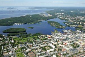 Located on the northern coast, Oulu offers beautiful parks, sandy beaches, and a vibrant cultural scene, with great opportunities for outdoor activities year-round.