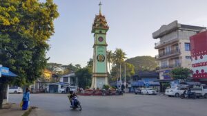 Surrounded by limestone mountains and caves, Hpa-An is one of Myanmar's most scenic destinations, with Buddhist temples and cave shrines hidden among the rocks.Top attractions are Saddan Cave, Mount Zwegabin, and the Kyauk Ka Latt Pagoda.