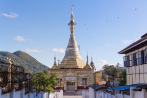 Kalaw is a hill station located in the Shan Hills, with a cooler climate and scenic views of the surrounding countryside. Trekking through the villages here is a popular activity. Attractions are Kalaw Market, trekking to the nearby villages, and the stunning views of the surrounding mountains.