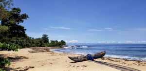 Stretching along the western shore, the coast features pristine beaches like Marshall Beach and Silver Beach, ideal for sunbathing, picnicking, and enjoying the cool ocean breeze.