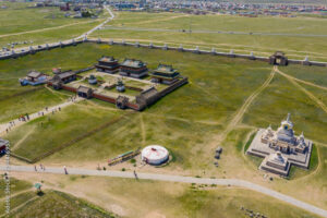 The ancient capital of the Mongol Empire, Kharkhorin, is home to the Erdene Zuu Monastery, one of Mongolia's oldest and most significant Buddhist temples. The surrounding area is steeped in history and offers a glimpse into the glory of the Mongol Empire.